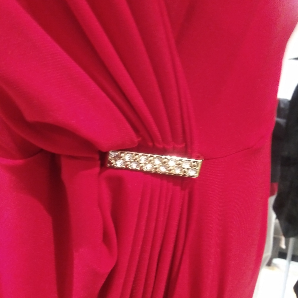 Red maxi dtess